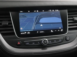 Opel Grandland X 1.6 Turbo Hybrid4 Ultimate | Navi | ACC | CarPlay | Stoelverw. / 17