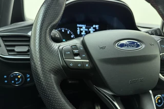 Ford Fiesta 1.0 EcoBoost ST-Line | Panoramisch Schuifdak | Climate control | Navigatie | Lichtmetalen velgen| Parkeersensoren | Keyless start | Extra getint glas / 24