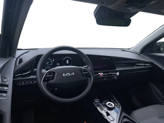 Kia Niro 1.6 GDi Hybrid DynamicPlusLine | Navigatie | Climate control | Leren bekleding | Stoel +Stuur verwarming | Elektrische achterklep / 12