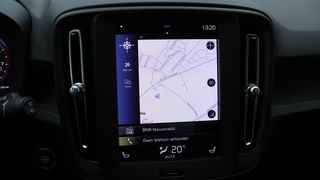 Volvo XC40 1.5 T3 Momentum Navigatie | Stoelverwarming | Trekhaak / 32