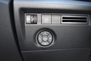 Citroën C4 130 EAT8 Shine  | Automaat | Navigatie | Airconditioning ECC | Camera achter |  Parkeersensoren voor en achter | Carplay & Android Auto | Isofix | Cruise Control | Advanced Comfortstoelen | Hydraulic Cushions | Zeer Compleet!!! / 15