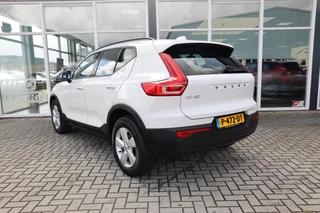 Volvo XC40 1.5 T2 Momentum Core|Automaat|LED|Camera|Cruise|Navi|Clima / 17