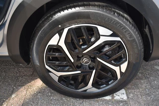 Citroën C4 130 EAT8 Shine  | Automaat | Navigatie | Airconditioning ECC | Camera achter |  Parkeersensoren voor en achter | Carplay & Android Auto | Isofix | Cruise Control | Advanced Comfortstoelen | Hydraulic Cushions | Zeer Compleet!!! / 10