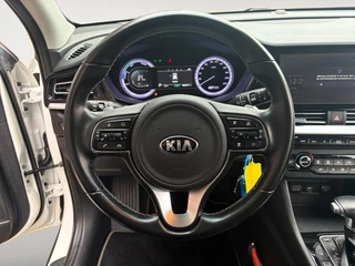 Kia Niro 1.6 GDi Hybrid DynamicLine | Navigatie | Apple Carplay / Android Auto | Climate Control | Achterruitrij Camera | Lichtmetalen Velgen | / 15