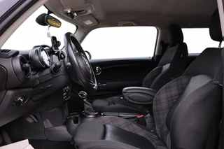 MINI Cooper Mini 1.5 Automaat 136PK Stoelverwarming | Cruise l PDC l Nav / 12