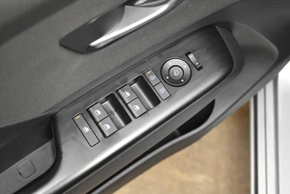 HYUNDAI Kona 64,8 kWh Comfort Long Range I SOH 100% / 19