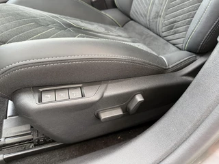 Peugeot 208 1.2 Hybrid 145 e-DCS6 GT | Alcantara | Stoelverwarming + massage | Achteruitrijcamera | Cruise | Apple Carplay/Android / 11