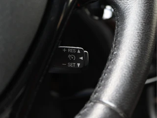 Peugeot 108 1.0 e-VTi Top  | Cruise Control | Camera | Keyless | Org. NL / 38