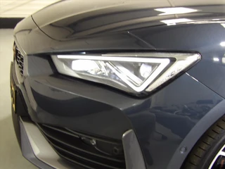 CUPRA Leon 1.4 e-Hybrid 245pk DSG-6 / 10