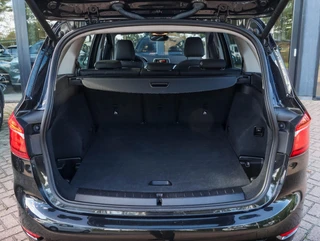 BMW 2-serie Gran Tourer 216d Centennial Executive / 8