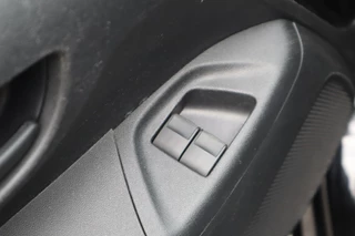 Toyota Aygo FUN 5-DEURS AIRCO NL-AUTO EL-RAMEN BLUETOOTH DEALER-ONDERHOUDEN / 14