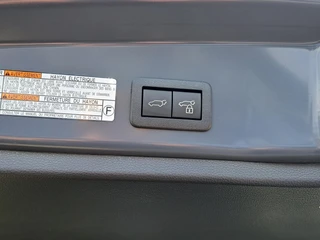 Toyota Corolla Cross Hybrid 180 GR Sport NIEUW! PLUS PACK STOEL/STUURWIELVERWARMING ELEK. ACHTERKLEP / 25