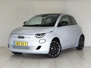 Fiat 500e La Prima 42 kWh | Panoramadak | Apple-Android | 8 Jaar Fabrieks-Garantie
