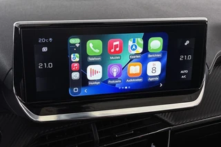 Peugeot 2008 1.2 PureTech GT Pack Stoelverwarming Keyless Achteruitrijcamera / 17