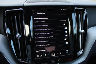 Volvo XC60 2.0 T6 Plug-in hybrid AWD Ultimate Black Edition  | Panoramadak | Head-up | H/K | Memory / 30