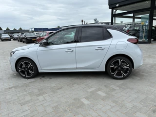 Opel Corsa 1.2 Turbo 145Pk Hybrid Automaat Ultimate | DEMO | Climate control | Navigatie | Camera | Parkpilot | Alcantara | Cruisecontrol | 17" LM-Velgen / 21