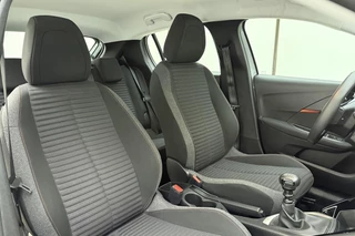 Peugeot 208 1.2 PureTech 100pk Active Pack | Navigatie | Airco | Bluetooth | Cruise control | DAB | Lichtmetalen velgen | lage KM-stand / 12