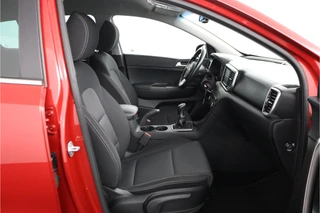 Kia Sportage 1.6 GDI DynamicLine  - Cruise Control - Climate Control - Lichtmetalen Velgen 17'' - Navigatie - Virenazekerheidspakket € 895,00 / 35