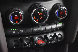 MINI Cooper 1.5 COOPER CHILI S.BNS CLIMA / STOELVERW. / CRUISE / 25