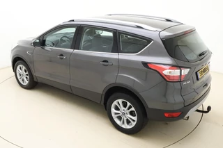 Ford Kuga 1.5 EcoBoost Titanium | Trekhaak | Achteruitrijcamera | Airco | Navigatie | Elektrische achterklep | Cruise control | Start/Stop bediening | Climate control | Parkeersensoren | Lederen/stof interieur | Stuurbediening / 5