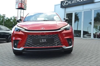 Lexus LBX 1.5 Elegant 2WD NIEUW DIRECT LEVERBAAR PREMIUM PACK KEYLESS EL-ACHTERKLEP BLIND-SPOT STOELVERW STUURVERW / 9