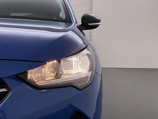 Opel Corsa 1.2 Edition Sport CAMERA | APPLE CARPLAY & ANDROID AUTO | CRUISE CONTROL | PDC | OPEL DEALER ONDERHOUDEN | ORIGINEEL NEDERLANDSE AUTO | ALL-SEASON BANDEN / 18