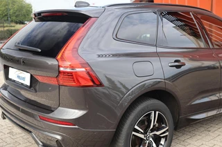 Volvo XC60 T6 Recharge AWD R-Design | Stoelverwarming & Koeling | 360° Camera | Panoramadak | Long Range | H/K | Keyless / 12