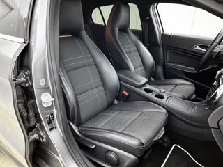 Mercedes-Benz GLA-klasse 180 Business Solution AMG | Trekhaak | CarPlay | Camera | Navigatie | Cruise Control / 12