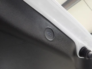 Tesla Model 3 Standard 60 KWH Plus RWD / 15