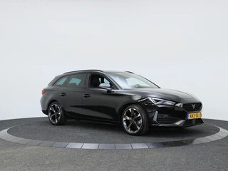 CUPRA Leon Sportstourer 1.4 e-Hybrid Navigatie | LED | 18 inch | Stuurverwarming | / 11