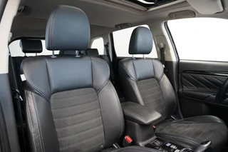 Mitsubishi Outlander 2.4 PHEV Intense  Opendak Trekhaak / 21