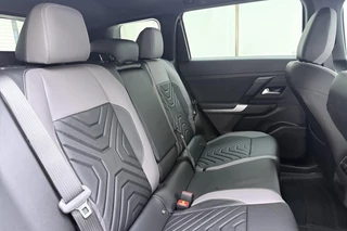 Jeep Compass First Edition 74 kWh | DEMO | Lederen bekleding | Massagestoelen | | Panoramisch Schuifdak | Stoelventilatie en verwarming | Keyless | Climate control | Draadloze telefoonlader / 17