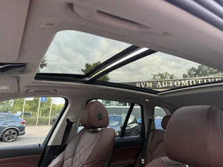 BMW X5 xDrive45e High Executive LASER LED| ELEKTRISCHE TREKHAAK | PANO| HUD| BMW DEALER ONDERHOUDEN| DRIVING ASS. PROFF| KEYLESS | MEMORY STOEL| DODE HOEK SENSOR| / 19