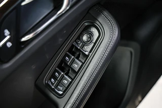 Porsche Macan 3.0 S|Chrono|Bose|Verkoeling|Luchtvering|21'' / 35