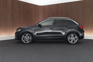 Volkswagen T-Roc 1.5 TSI 150pk R-Line Sport Camera Navigatie / 6