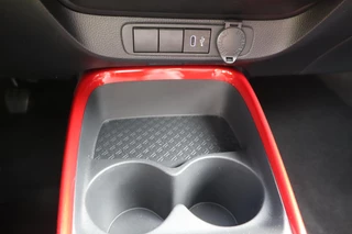 Toyota Aygo X PULSE / 26