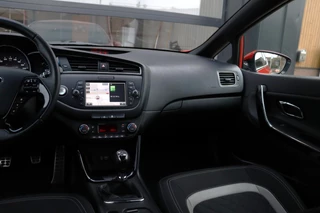 Kia Cee'd 1.0 T-GDi GT-Line | Camera | Cruise | Clima | 120 PK | Navi | LM Velgen | / 18