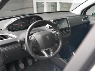 Peugeot 208 1.2 PureTech Signature Nieuwe Riem| Carplay| Stoelverwarming / 15