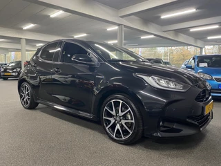 Toyota Yaris 1.5 Hybrid Executive/ NL auto/ Eerste eigenaar/ Automaat/ Stoelverwarming/ Navi/ Apple carplay/ Pano / 8