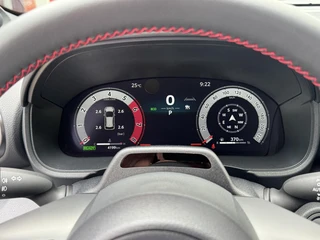 Toyota Yaris 1.5 Hybrid 130 GR SPORT NL-AUTO APPLE/ANDROID CARPLAY PARKEERCAMERA SPORTSTOELEN / 13