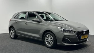 Hyundai i30 1.0 T-GDI Comfort CLIMATE CAMERA CARPLAY LM / 4