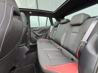 Skoda Kamiq 1.0 TSI Monte Carlo * 29.000KM! * Panoramadak * Stoelverwarming * Carplay * Full Led * / 5