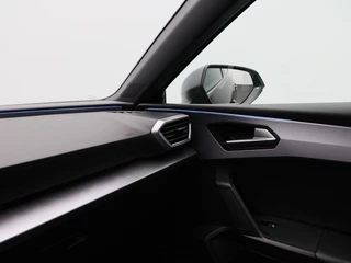 SEAT Leon Sportstourer 1.5 TSi e-Hybrid 204 Pk Automaat FR Business | Trekhaak | Carplay | Virtual Cockpit | Keyless | Adaptive Cruise | Stoel- en Stuurverwarming | 17 Inch / 36