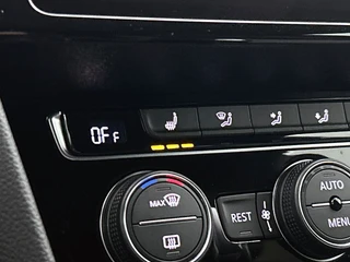 Volkswagen Arteon 2.0 TSI R-Line Automaat | Adaptive Cruise | Stoelverwarming | Navigatie | Virtuel Cockpit | Parkeersensoren / 25