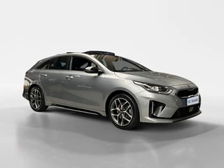 Kia ProCeed 1.0 T-GDI GT-Line | Elektrisch Glazen Schuif / Kanteldak | Apple Carplay / Android Auto | Navigatiesysteem | Stoel + Stuurverwarming | Licht + Regensensor | Parkeersensoren + Camera Achter | Cruise Control | 17” Lichtmetalen Velgen | Climate Control Rijstrooksensor + Correctie / 4