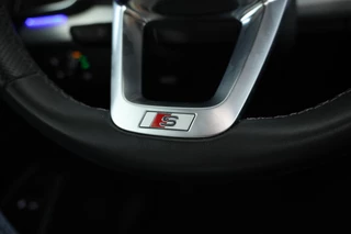 Audi Q5 Sportback 55 TFSI e S edition  Electrische trekhaak, Apple carplay / Android auto, Panorama dak, S line! / 33