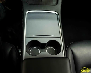 Tesla Model Y Long Range AWD 75 kWh / 31