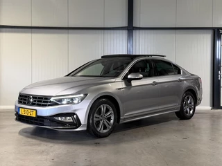 Volkswagen Passat 1.5 TSI R-Line Business + Pano Virtual H&K / 10