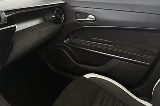 Alfa Romeo Junior 1.2 Turbo Hybrid Ibrida Sport Speciale Pano Massage Stoelverwarming / 45