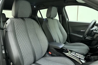 Peugeot 2008 1.2 Hybrid 145 Allure | Climate & Cruise Control | Parkeersensoren voor + achter | AppleCarplay/Android Auto | / 8